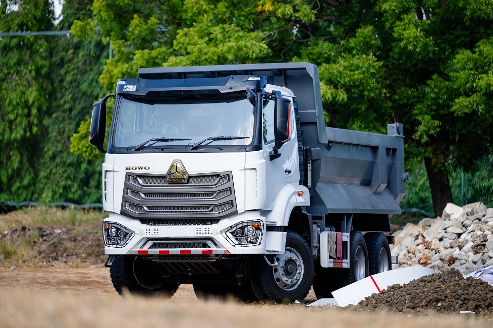 HOWO NX TIPPER Trucks for sale in Kenya 1